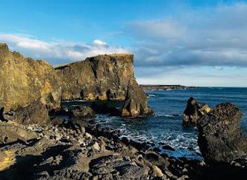 iceland/grindavik/attraction/valahnukamol