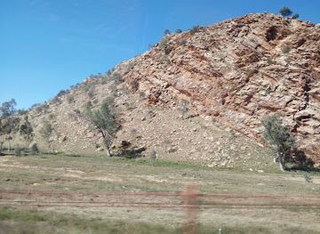 australia/macdonnell-ranges/attraction/the-gap