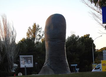 france/les-calanques-national-park/attraction/pouce-cesar