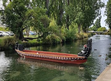 new-zealand/christchurch/attraction/waka-on-avon