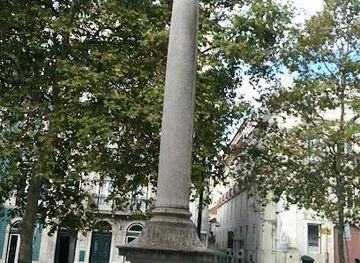 portugal/cascais/attraction/largo-trindade-coelho