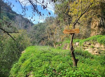 lebanon/deir-el-qamar/attraction/chaaya-falls