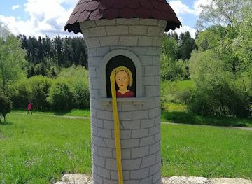 germany/hohenzollern-castle/attraction/marchenpfad-hechingen