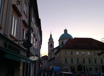 slovenia/skofja-loka/attraction/vodnikov-trg