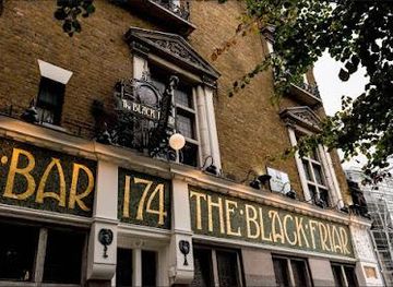 united-kingdom/windsor/attraction/the-blackfriar