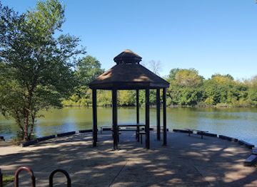 illinois/elgin/attraction/trout-park-river-s-edge