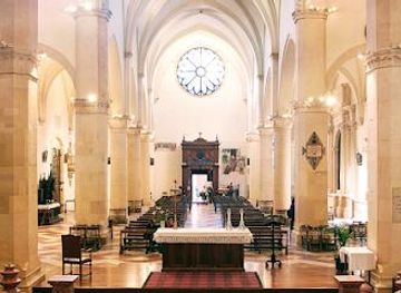 italy/verona/attraction/chiesa-di-santa-corona