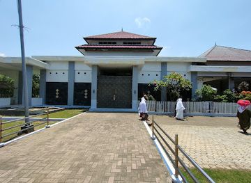 indonesia/aceh/attraction/tomb-of-syiah-kuala