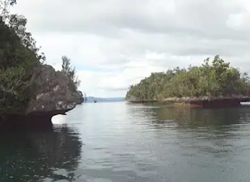 Batu Pensil & Puncak Manyaifune