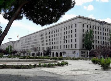 spain/madrid-community/attraction/nuevos-ministerios-garden