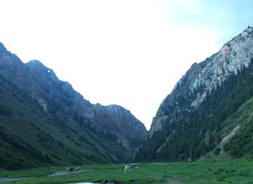 kyrgyzstan/son-kul-lake/attraction/teshik-tours