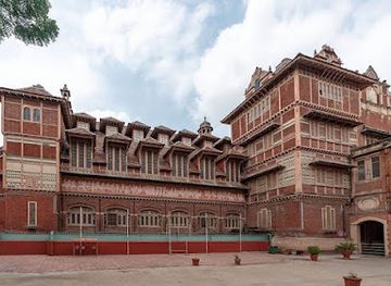 india/vadodara/fatehganj/attraction/baroda-museum-picture-gallery