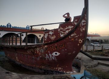 greece/rhodes/faliraki/attraction/themistokles-u