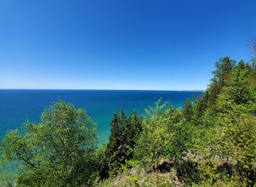 michigan/southwest-michigan/attraction/arcadia-dunes-the-c-s-mott-nature-preserve