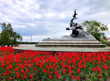 maryland/waldorf/attraction/navy-merchant-marine-memorial