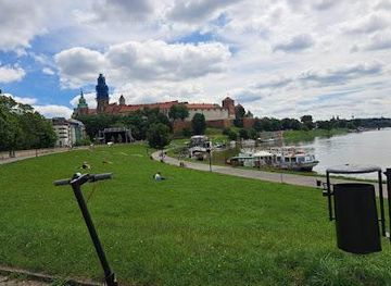 poland/krakow/attraction/escooters-tours-electric-scooter-hire-tours