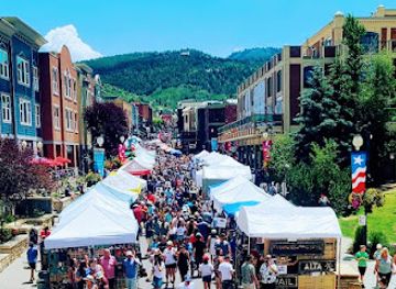 utah/park-city/attraction/park-silly-sunday-market