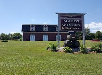 canada/charlottetown/attraction/matos-winery-distillery