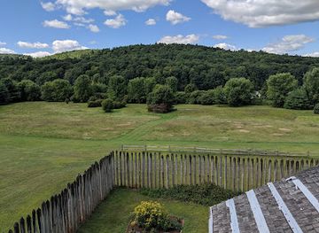 vermont/upper-valley/attraction/the-fort-at-no-4