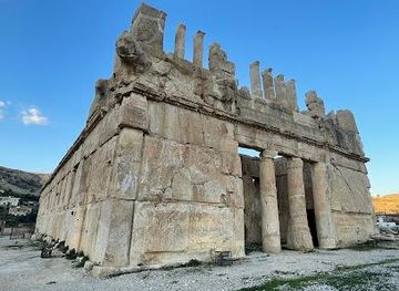 jordan/jerash/attraction/qasr-al-abed