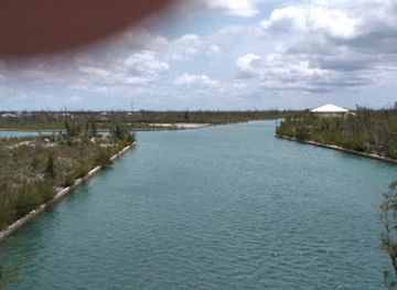 the-bahamas/grand-bahama-island/attraction/casuarina-bridge