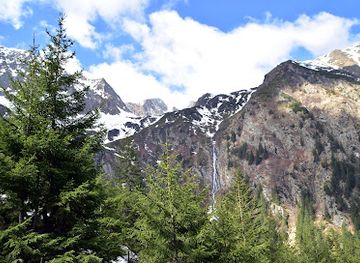 romania/fagaras-mountains/attraction/cascada-regina-sambetei