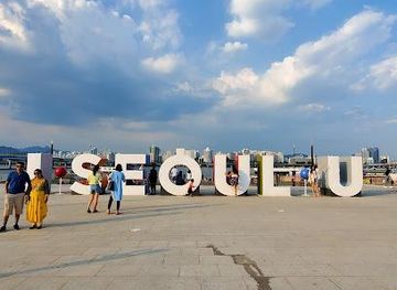 south-korea/seoul/attraction/yeouido-hangang-park