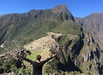 peru/inca-trail/attraction/sacred-rock-at-machu-picchu