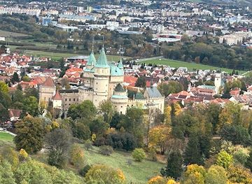 slovakia/trencin-region/attraction/dinono-bojnice