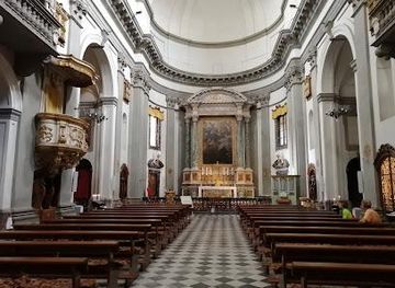 italy/lucca/attraction/chiesa-di-sant-ignazio-di-loyola