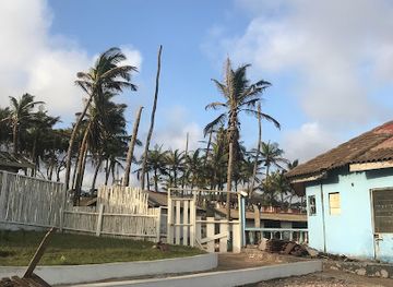 ghana/accra/attraction/beach-rocky