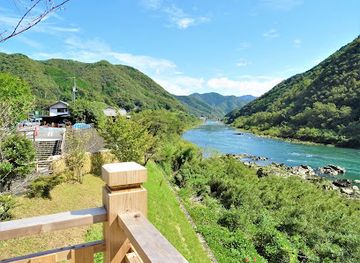 japan/shikoku/attraction/shimanto-river-zipline