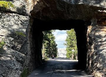 south-dakota/rapid-city/attraction/scovel-johnson-tunnel
