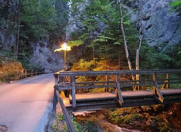 austria/lower-austria/attraction/lange-brucke