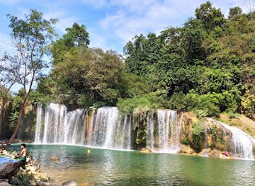 myanmar-burma/hpa-an/attraction/kyone-htaw-waterfall