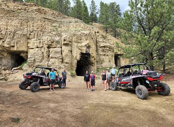 south-dakota/jewel-cave-national-monument/attraction/adventure-rentals