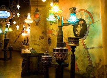 california/anaheim/attraction/sorcerer-s-workshop