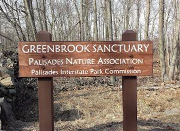 connecticut/long-island-sound/attraction/greenbrook-nature-sanctuary-membership-required