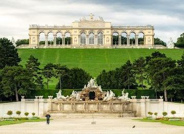 austria/eisenstadt/attraction/neptune-fountain