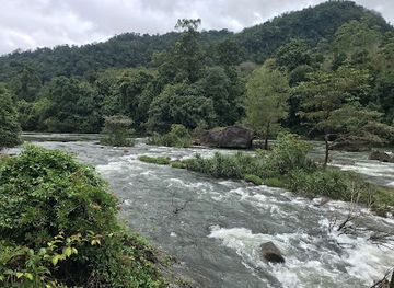 sri-lanka/kitulgala/attraction/nawela-bridge