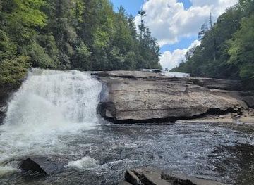 north-carolina/asheville/attraction/triple-falls