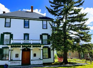 colorado/leadville/attraction/healy-house-museum-dexter-cabin