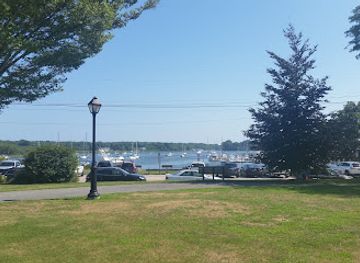 rhode-island/yawgoo-valley-ski-area/attraction/marina-park