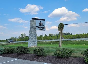 indiana/northeast-indiana/attraction/two-ee-s-winery