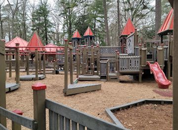 maryland/salisbury/attraction/ben-s-red-swings