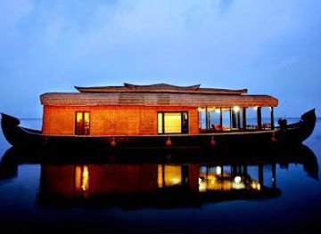 india/kochi/attraction/alleppey-backwaters