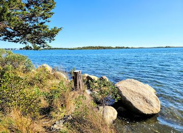 rhode-island/burlingame-state-park/attraction/ninigret-park