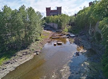 estonia/ida-virumaa/attraction/kreenholmi-piirkond-ja-kreenholmi-manufaktuur