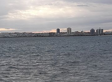 tunisia/tunis/attraction/corniche-du-lac-i