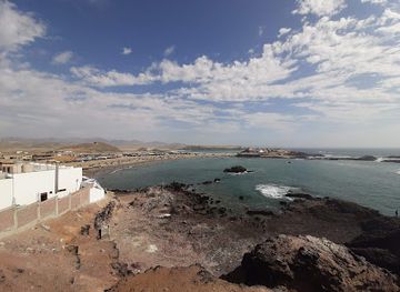 peru/ancash/attraction/tuquillo-beach